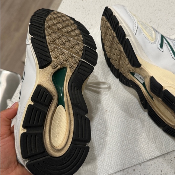New Balance Women's Cream and Mint Sneakers - Picture 12 of 13